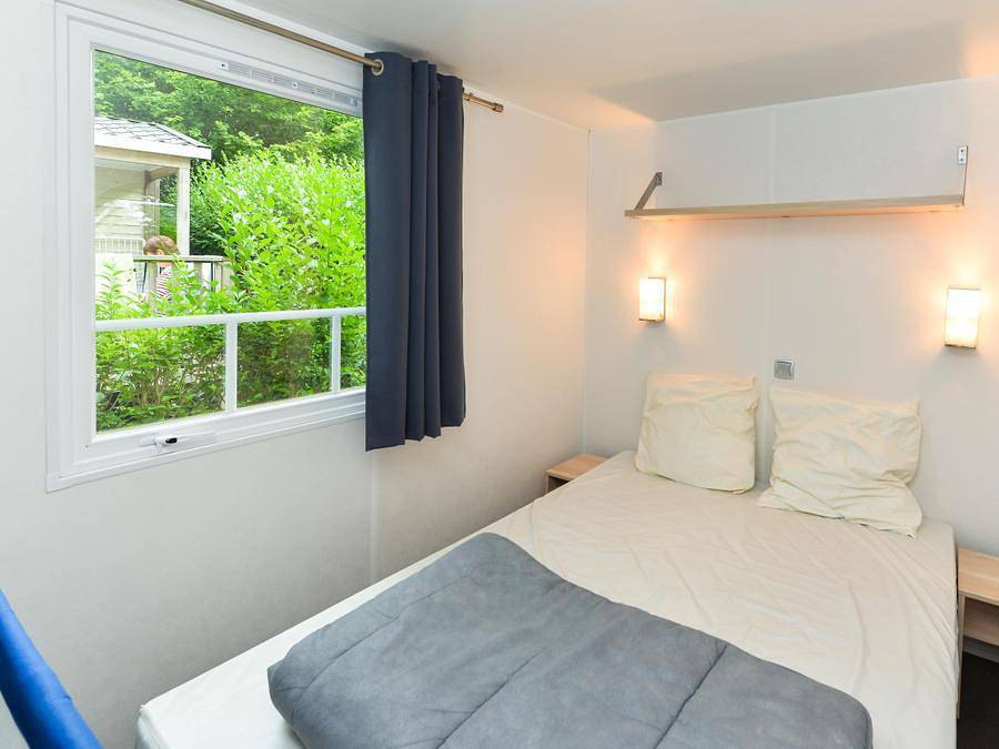 Flower Camping le Kergariou - Mobilhome 4 personas - Mobil-home Lancelot Standard 25m² (2 habitaciones) + terraza semicubierta 4 pers in Clohars-Carnoët, Côte de Cornouaille