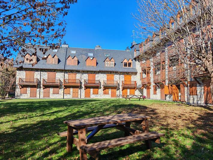 Apartamento para 4 personas, con Terraza y Jardín en Pla de l'Ermita