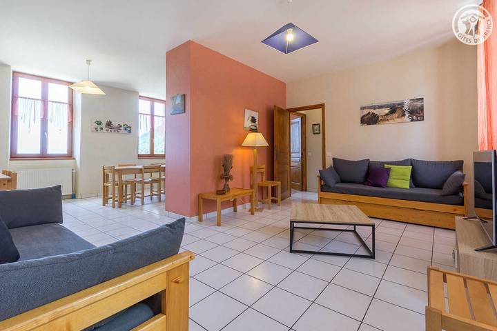 Gîte pour 9 personnes, avec terrasse