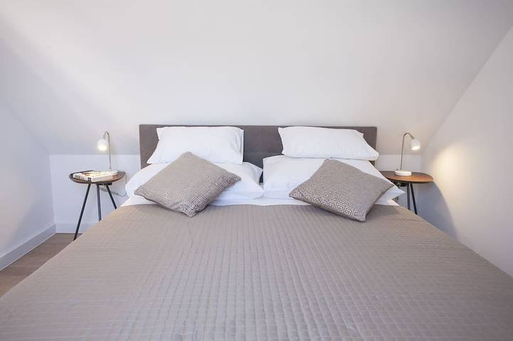 Appartement entier, The Square - appartement de luxe avec terrasse vue mer au coeur de la ville in Makarska, Makarska riviera