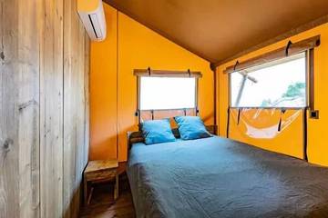 Camping pour 4 Personnes dans Mirepeisset, Canal du Midi, Photo 1