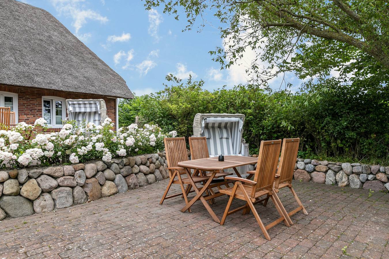 Ganze Wohnung,  'Fewo Lilo' mit Privatterrasse, Gemeinschaftsgarten und Wi-Fi in Emmelsbüll-Horsbüll, Nordfriesland