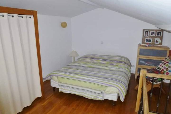 Location de vacances pour 6 personnes, avec terrasse et jardin à Mimet - 4