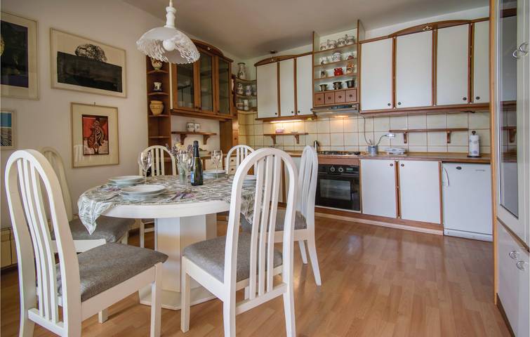 Ferienhaus für 8 Personen, mit Pool und Terrasse sowie Garten in Slowenien - 4