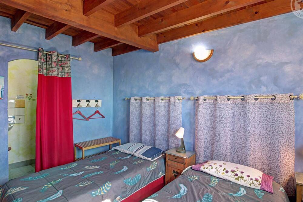 Gîte spacieux avec cour sécurisée - 6 pers. in Chavanay, Parc Naturel Régional du Pilat