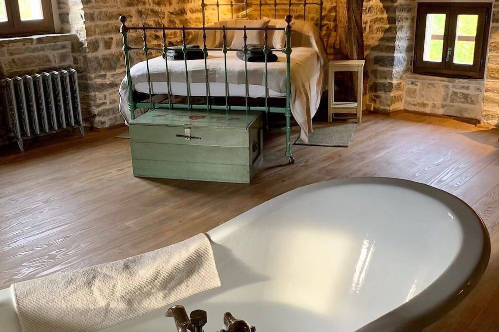 Bolara 60 Kućica: Berghütte aus Stein in Grožnjan, Općina Grožnjan