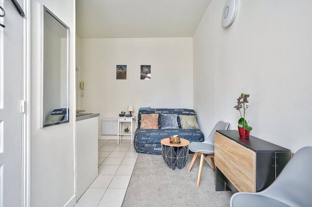 Apartamento entero, Magnificent studio just outside Paris in Clichy, Altos del Sena