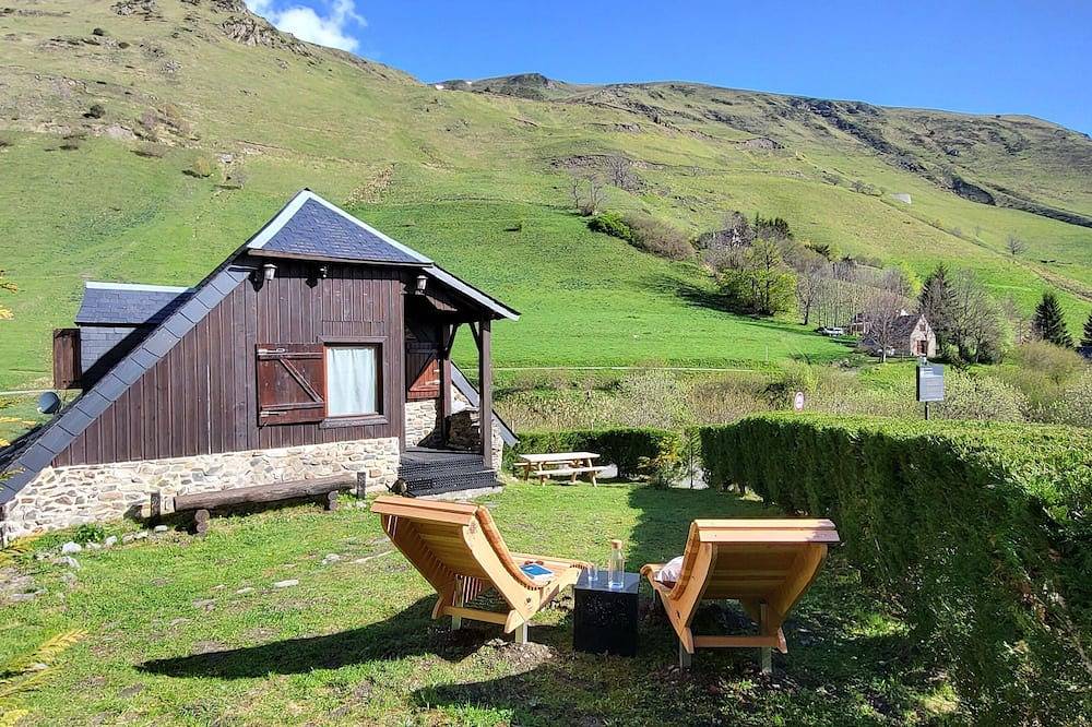 Converted barn with mountain views in Saint-Lary-Soulan in Saint-Lary-Soulan, Nationalpark Pyrenäen