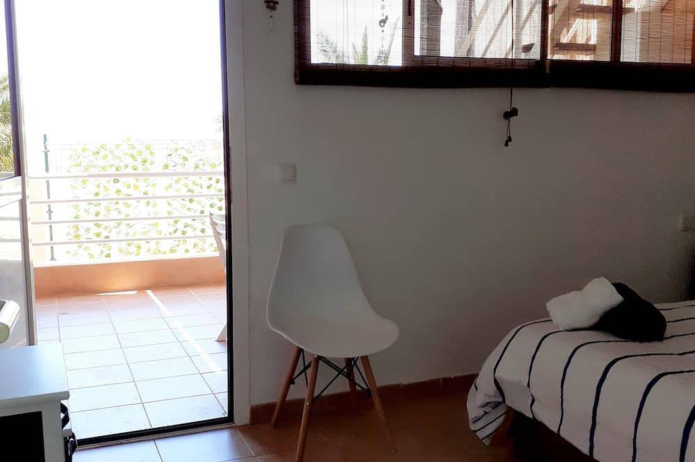 Pleasant house quiet private residence, Ocean view-6 pers- 110 m2 -Piscine- in Costa de Antigua, Antigua