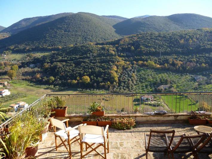 Ferienhaus für 2 Personen, mit Terrasse und Kinderpool sowie Ausblick in Casperia
