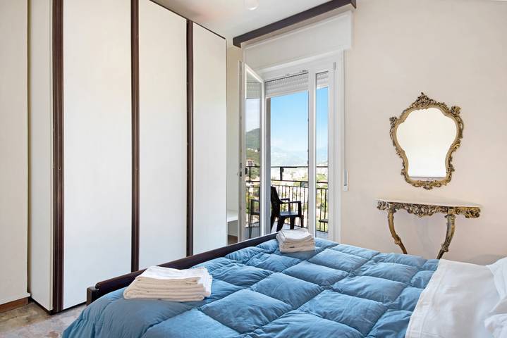Appartamento intero, Appartamento 'Condominio Sereno' con vista mare, balcone e Wi-Fi in Rapallo (Città), Rapallo