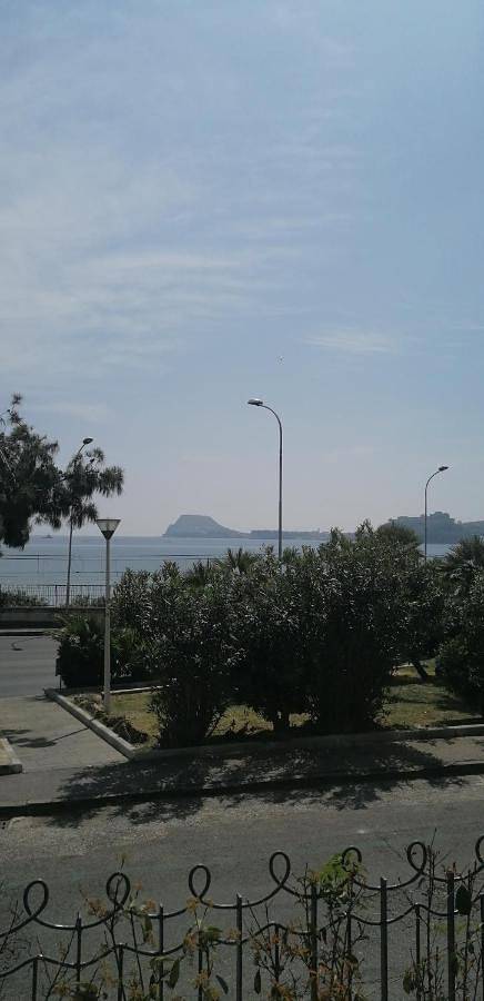 Apartamento de vacaciones para 4 personas, con vistas y jardín - 1