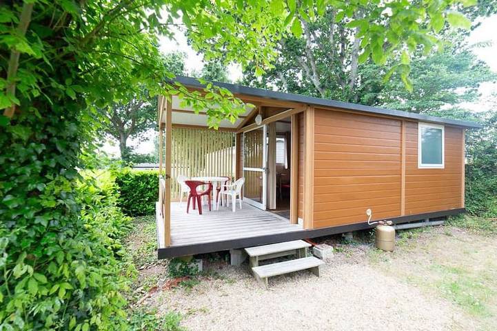 Chalet pour 2 personnes, avec Terrasse et Piscine