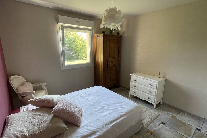 Location de vacances pour 6 personnes, avec jardin et terrasse à Romans-sur-Isère - 4