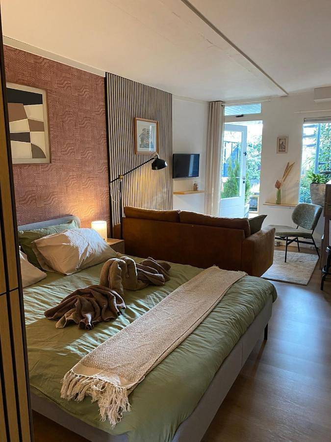 Geheel appartement, One-Bedroom Apartment in Huizen, Noord-Holland