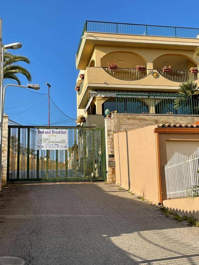 B&b per 2 persone, con Balcone e Terrazza nonché Giardino e Panorama a Gela