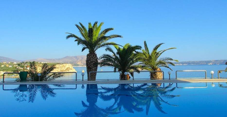 Gîte pour 3 personnes, avec jardin et piscine dans Almirida - 2