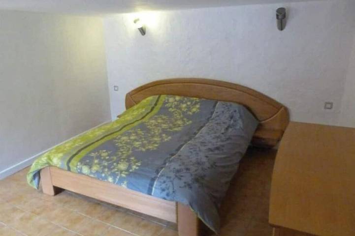 Location de vacances pour 6 personnes, avec piscine ainsi que balcon et jardin à La Malène - 3