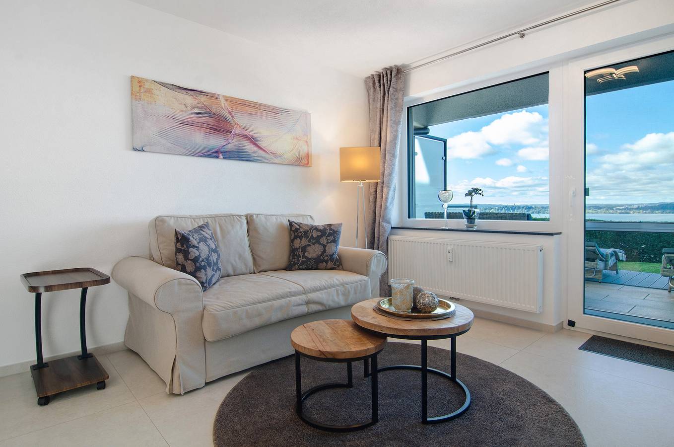 Ganze Wohnung, Ferienwohnung 'Krautter' mit Seeblick, privater Terrasse und gemeinschaftlichem Garten in Unteruhldingen, Uhldingen-Mühlhofen