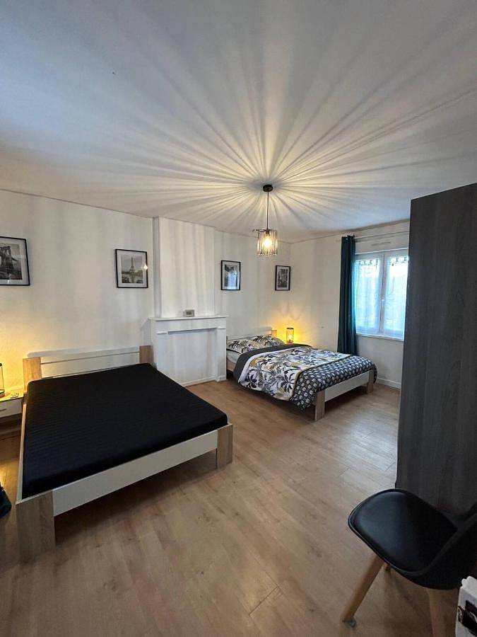 Cottage pour 4 personnes, avec jardin dans Brebières