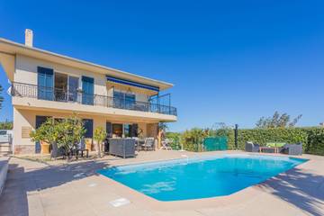 Holiday Rental for 4 People in Frejus, Draguignan region, Photo 1