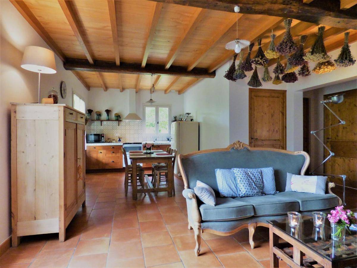 Two-Bedroom Holiday Home in Saint-Pierre-sur-Dropt, Région de Marmande