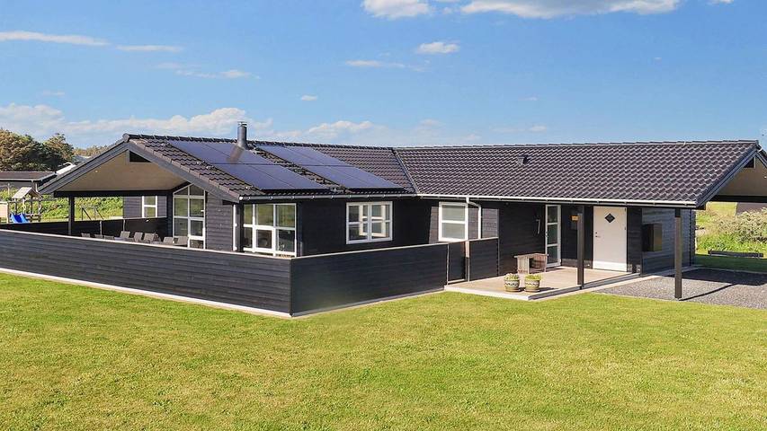 Ferienhaus für 10 Personen, mit Garten und Sauna sowie Whirlpool und Terrasse in Nr. Lyngby