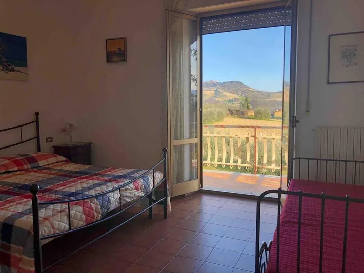 Casa vacanza per 6 persone, con panorama e giardino - 1