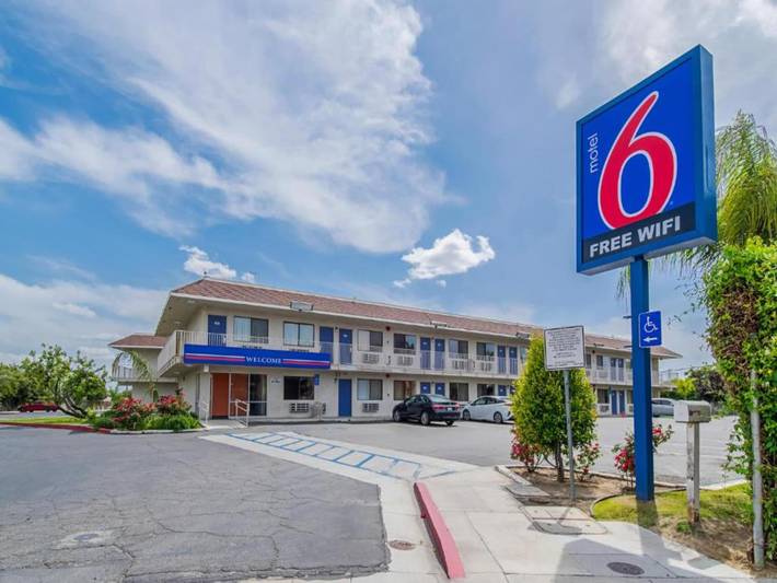 Ganze Wohnung, 1 Queensize-Bett | Rauchen in Kern County