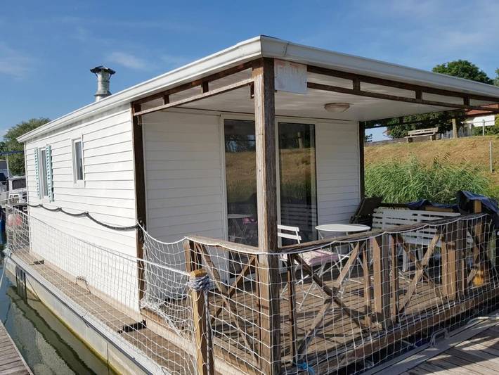 Bateau pour 5 personnes, avec piscine ainsi que terrasse et jacuzzi, adapté aux familles en Bourgogne-Franche-Comté - 4