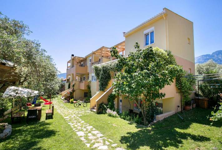 Ferienwohnung für 3 Personen, mit Ausblick und Garten sowie Terrasse, mit Haustier