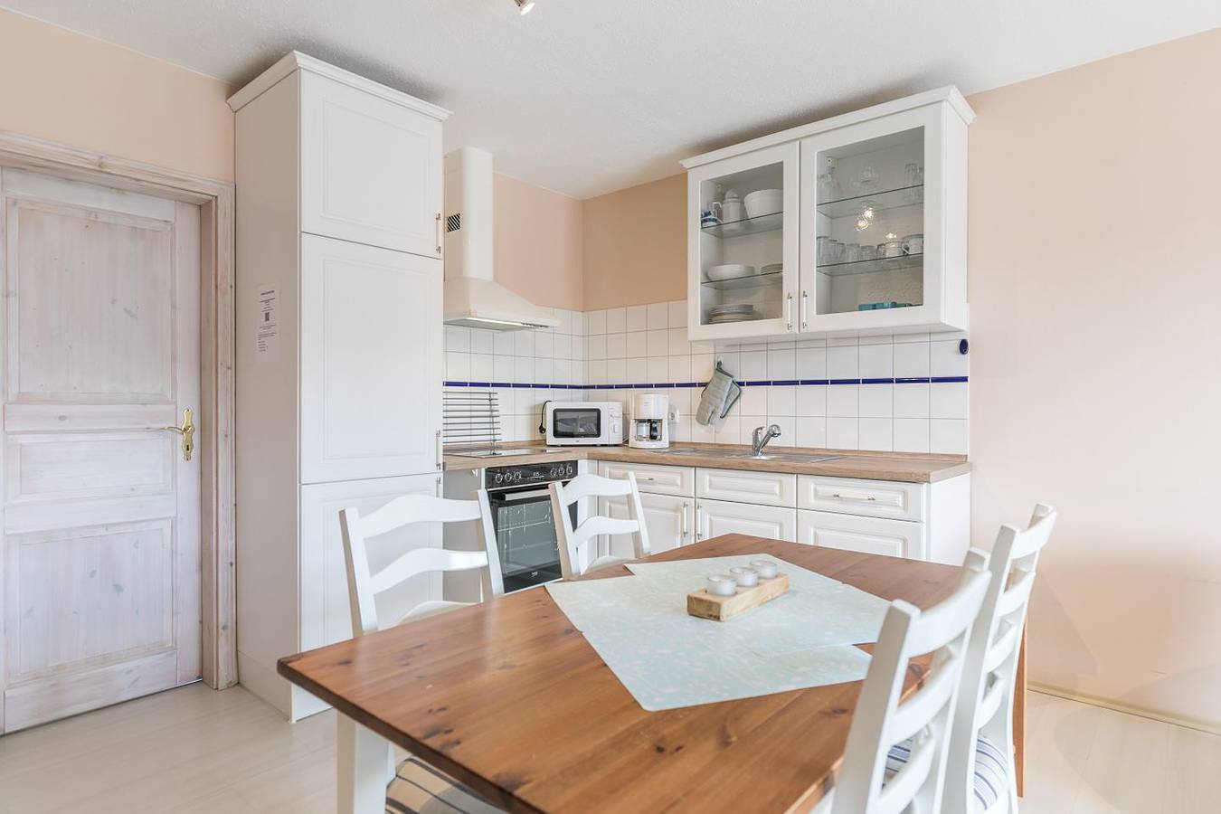 Ganze Wohnung, Haus am Teich 1. Schöne Ferienwohnung am Teich. in Büsum, Dithmarschen