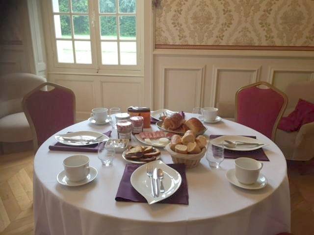 Location de vacances pour 2 personnes, avec jardin et piscine à Parigné-l'Évêque - 2