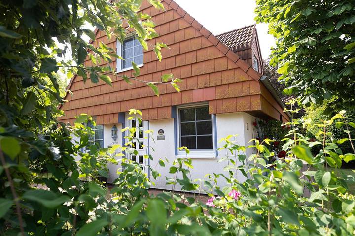 Ferienhaus für 6 Personen, mit Terrasse und Garten