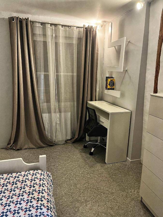 Appartement entier, Two-Bedroom Apartment in Senlis, Oise