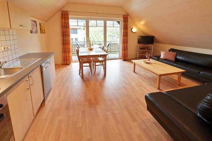 Gîte pour 4 personnes, avec vue et balcon à Ernst - 3