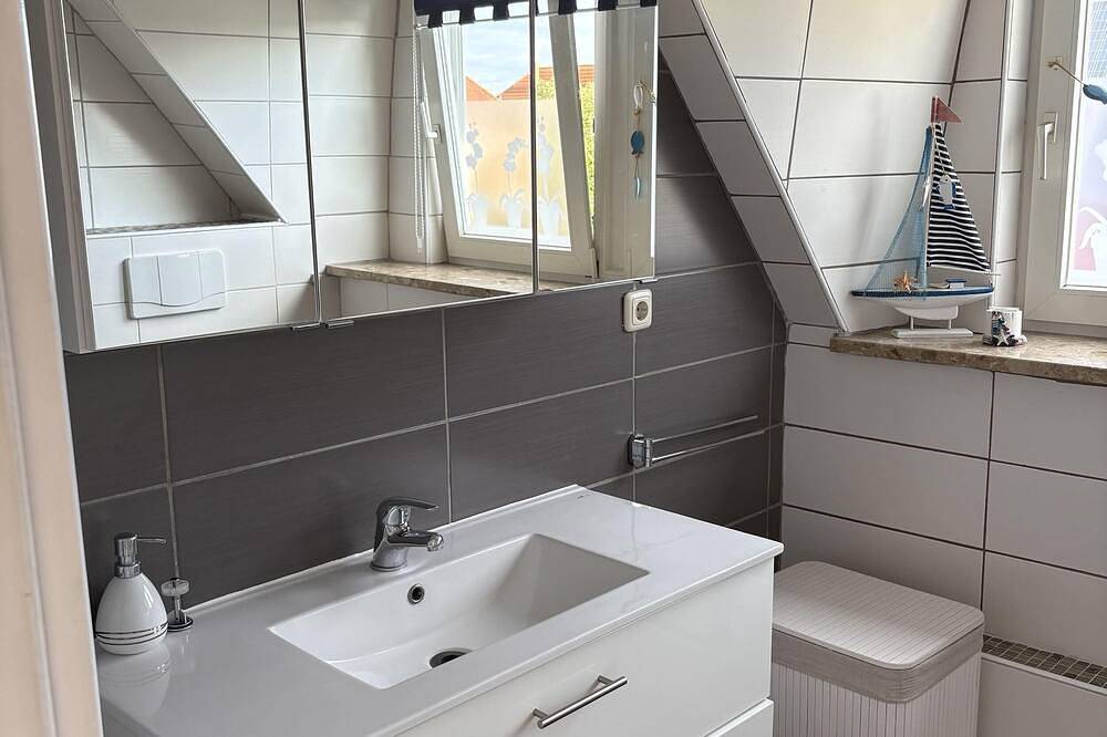Ganze Wohnung, Golfhüs Simone, Og Appartement mit Süd/West Balkon in Wulfen (Fehmarn), Fehmarn