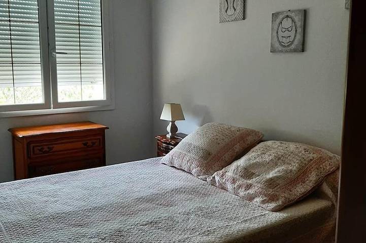 Location de vacances pour 14 personnes, avec jardin et terrasse à Saint-Geyrac - 2