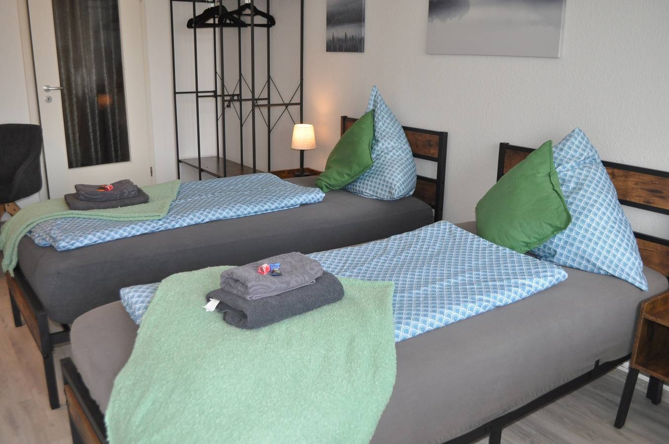 Ganze Wohnung, Ferienwohnung 'Backbordkajüte' mit Balkon und Wi-Fi in Wunstorf, Steinhuder Meer