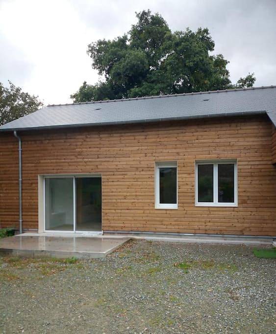 Gîte pour 2 personnes, avec Terrasse et Jardin dans Commer