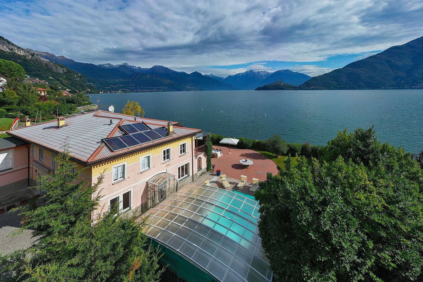 Villa für 10 Personen mit Balkon in Calozzo, Pianello del Lario