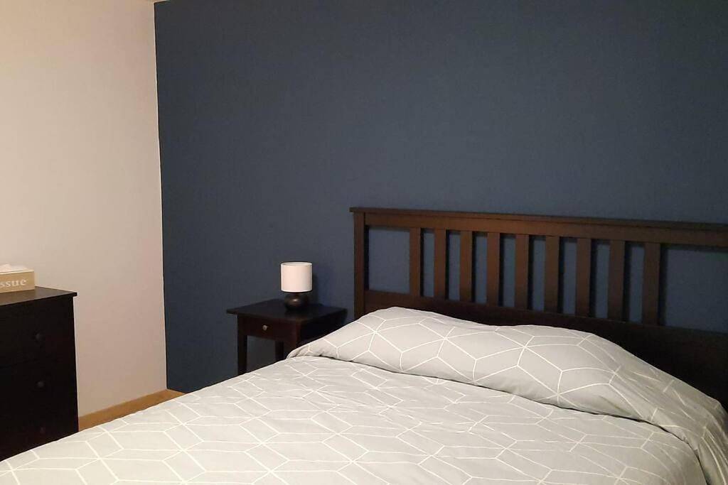 Appartement entier, One-Bedroom Apartment in Saint-Hubert, Région de Neufchâteau