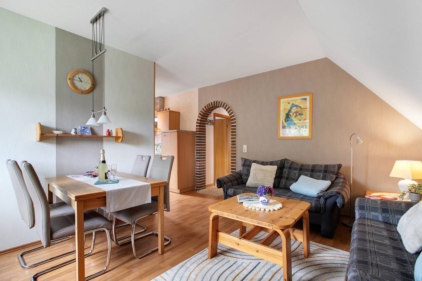 Ganze Wohnung, Ferienwohnung 'Ebbe' mit Gemeinschaftsgarten und Balkon in Nordstrand (Gemeinde), Nordseeküste