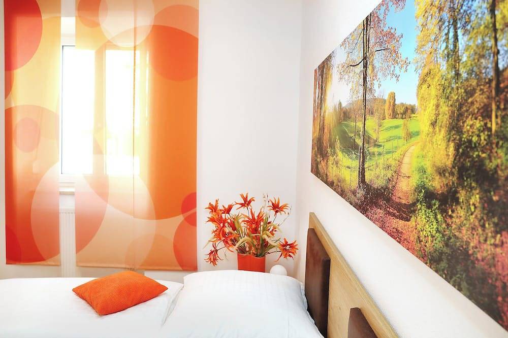 Ganze Wohnung, Moderne Ferienwohnung in denkmalgeschütztem Gebäude in Landshut, Ostbayern