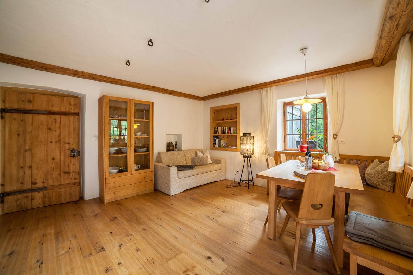 Entire apartment, Apartment “Schildhofsuite” in “Schildhof Ebion” with Mountain View & Garden in San Leonardo in Passiria, Passeiertal