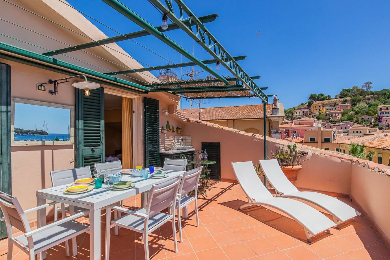 Il mare in terrazza in Porto Azzurro, Isola d'Elba