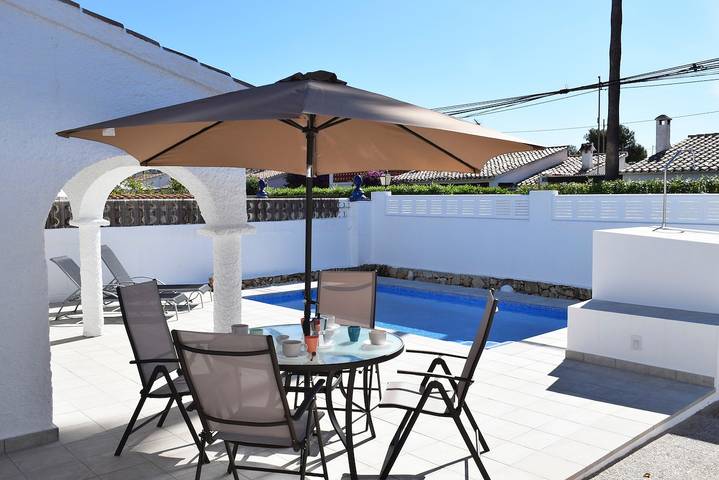 Villa für 6 Personen, mit Terrasse in Dénia - 2