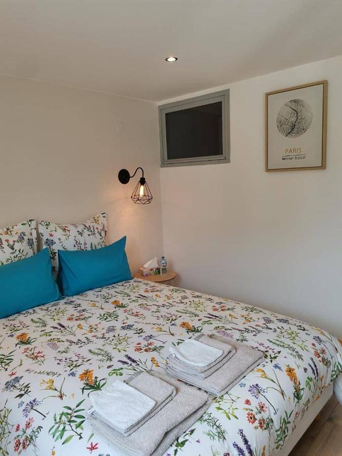 Gîte pour 3 personnes, avec terrasse et jardin à Vron - 3