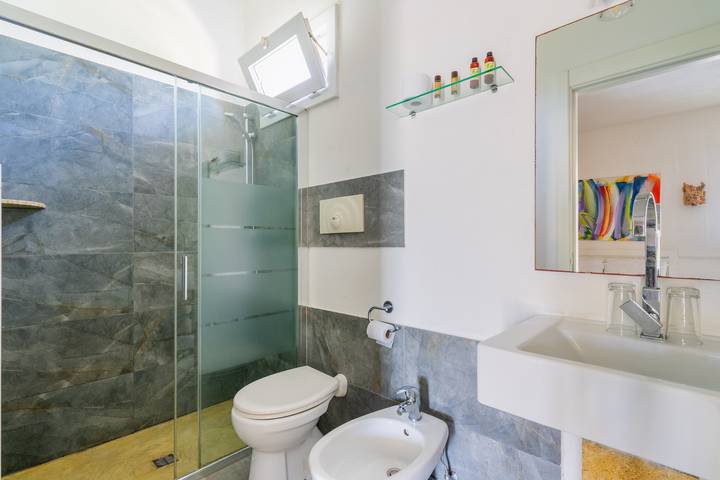 Gîte pour 4 personnes, avec jardin à Baia Verde - 2