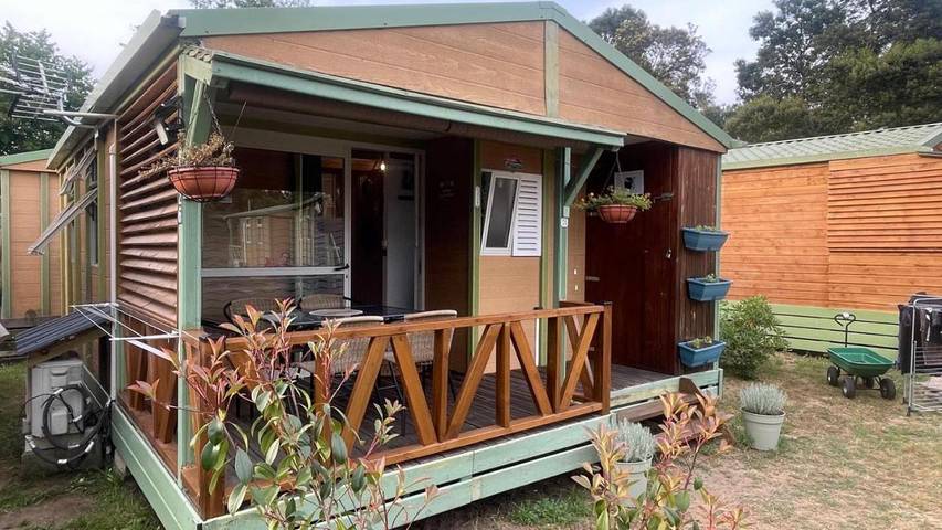 Camping pour 5 personnes, avec terrasse